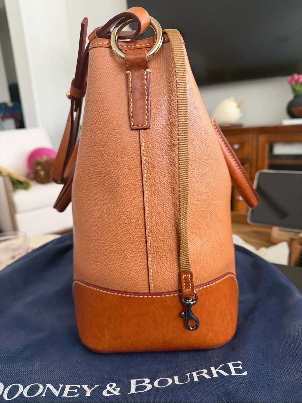 DOONEY & BOURKE | Shelby Shopper - Caramel, Smooth Textured Butterscotch Leather - Picture 3 of 8